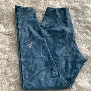 P’tula Desa’ree Blue Tropical Island Leggings